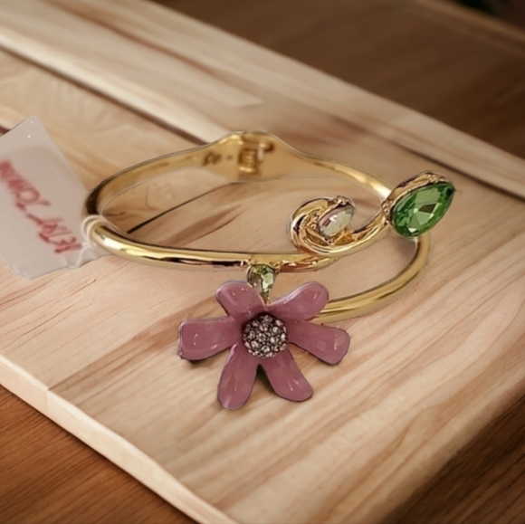 Betsey Johnson Daisy Aurora Borealis Clamper Spring Hinge Gold Bangle Bracelet - Picture 7 of 14